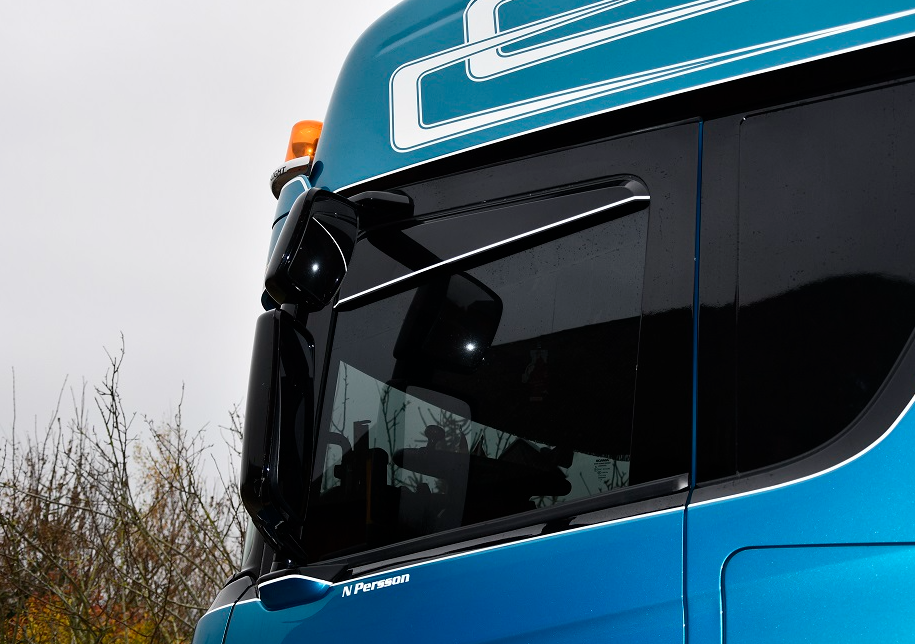 DERIVABRISAS CORTOS SCANIA NEXT GEN +2016 para Scania — Talleres Jaula (ampliada)