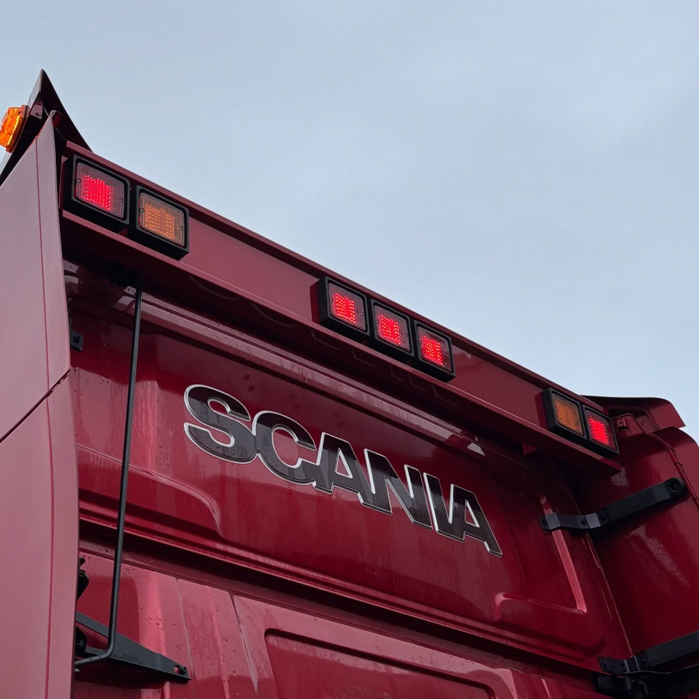 BARRA SUPERIOR TRASERA INOX SCANIA NEXT GEN