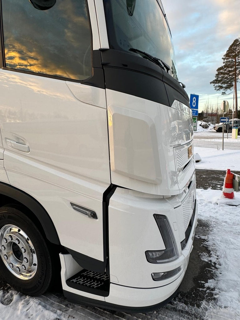 SET DEFLECTORES VOLVO AERO