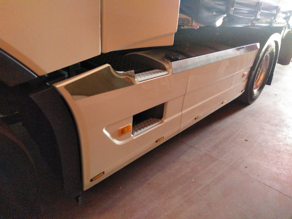 KIT CANTONERAS VOLVO FH4 para Volvo — Talleres Jaula — vista 2