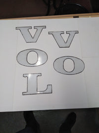 LETRAS VOLVO ACERO INOX BRILLO para Volvo — Talleres Jaula — vista 2