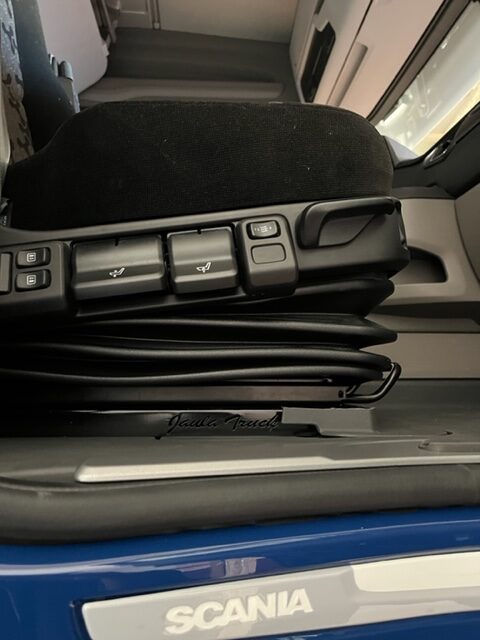 SOPORTE SCANIA NEXT GEN S&amp;R ASIENTO para Scania — Talleres Jaula (ampliada)