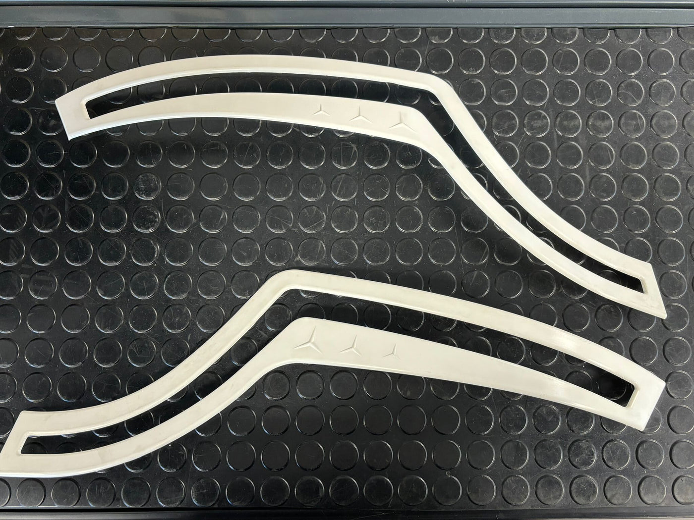 CEJAS DE FARO MERCEDES ACTROS MP4 para Mercedes — Talleres Jaula — vista 2
