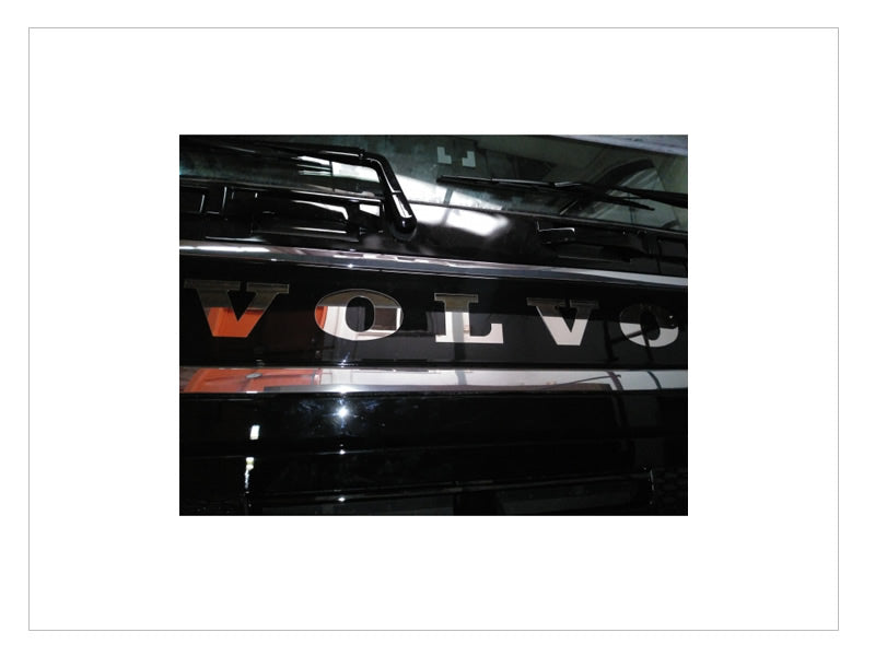 LETRAS VOLVO ACERO INOX BRILLO para Volvo — Talleres Jaula — vista 3 (ampliada)