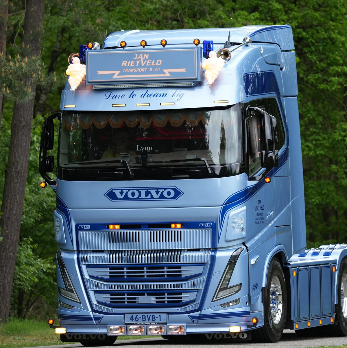 VISERA FOX VOLVO FH4/FH5/AERO + FM5 28,5CM