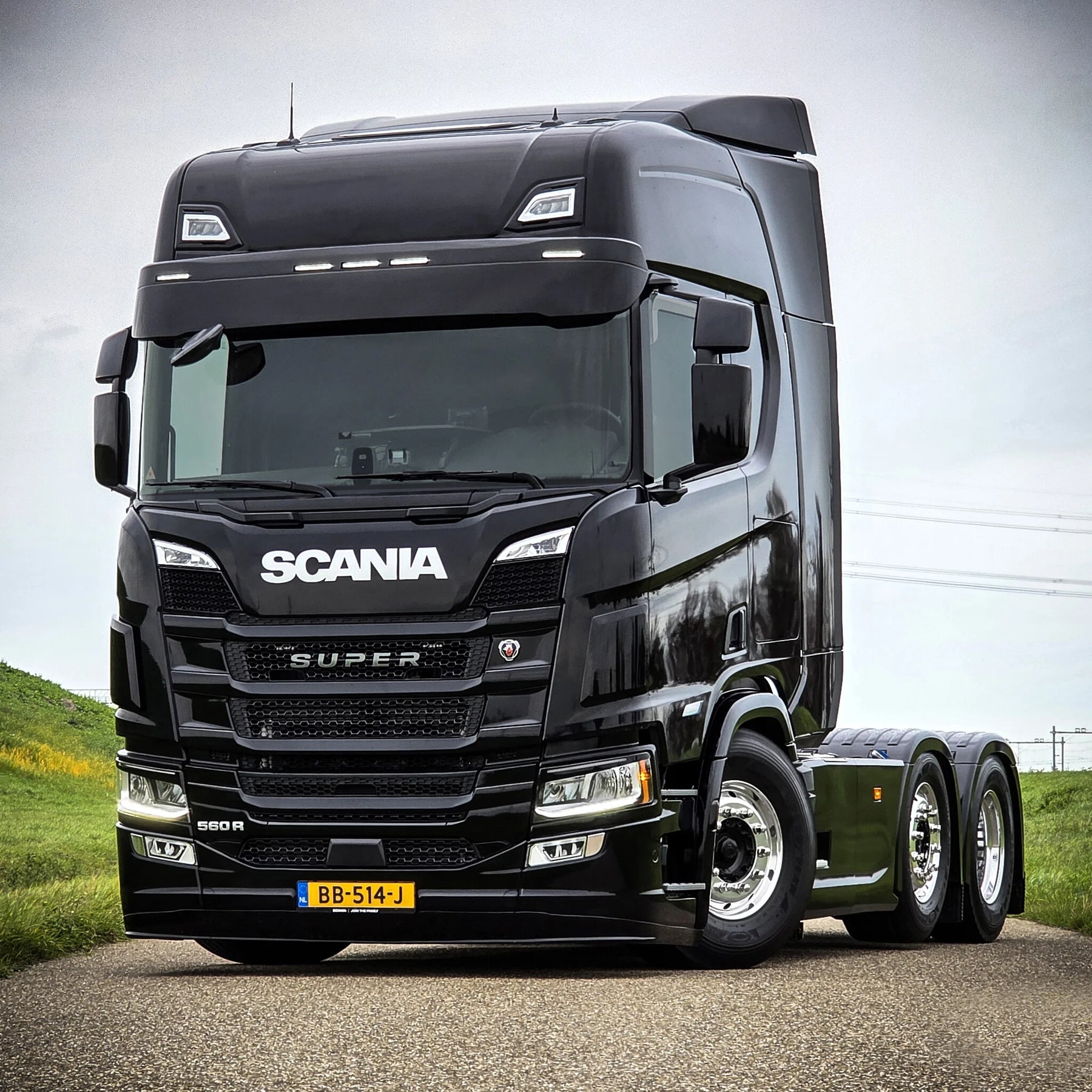 SPOILER INFERIOR SCANIA S & R PARA PARAGOLPES MEDIO SOLARGUARD TYPE 4 (ampliada)