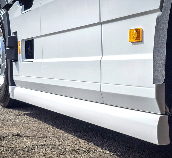 SET BARRAS LATERALES LARGAS VOLVO FH4/FH5 - AERO SOLARGUARD para Volvo — Talleres Jaula