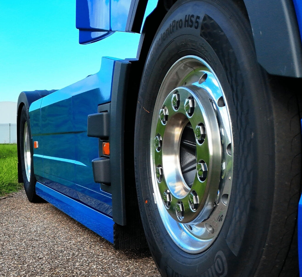 SET BARRAS LATERALES CORTAS VOLVO FH4/FH5 - AERO SOLARGUARD para Volvo — Talleres Jaula